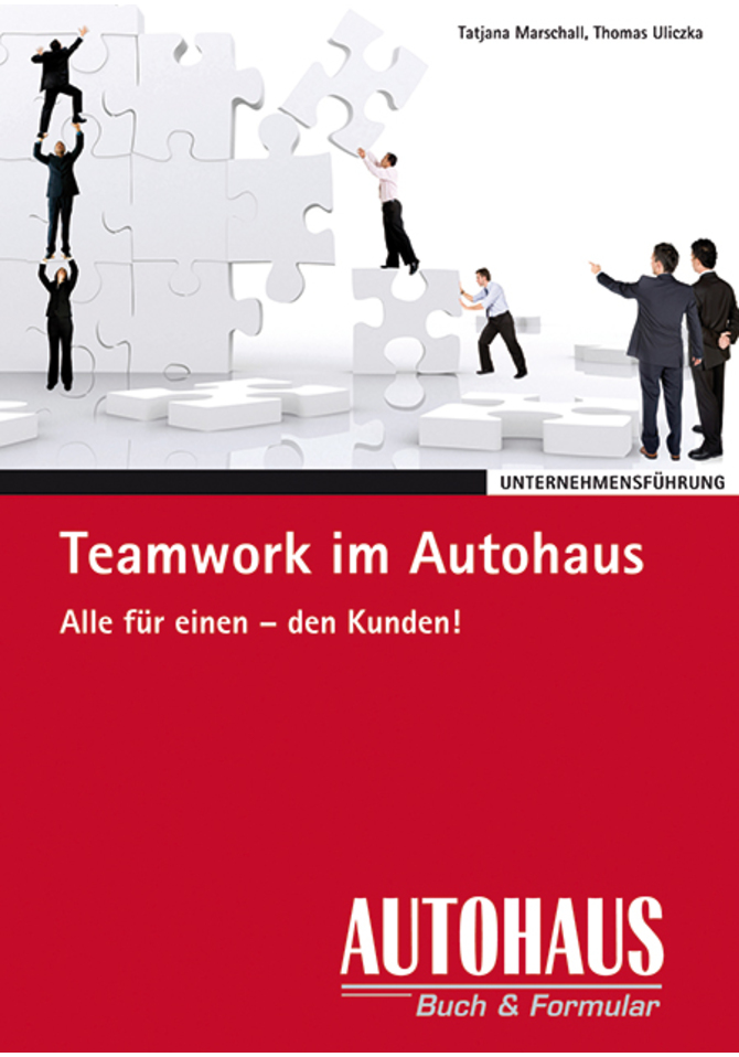 Teamwork im Autohaus